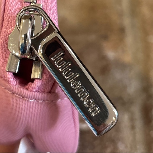 NWT Lululemon Everywhere Belt Bag Nano In Pink Frosting - Picture 4 of 6